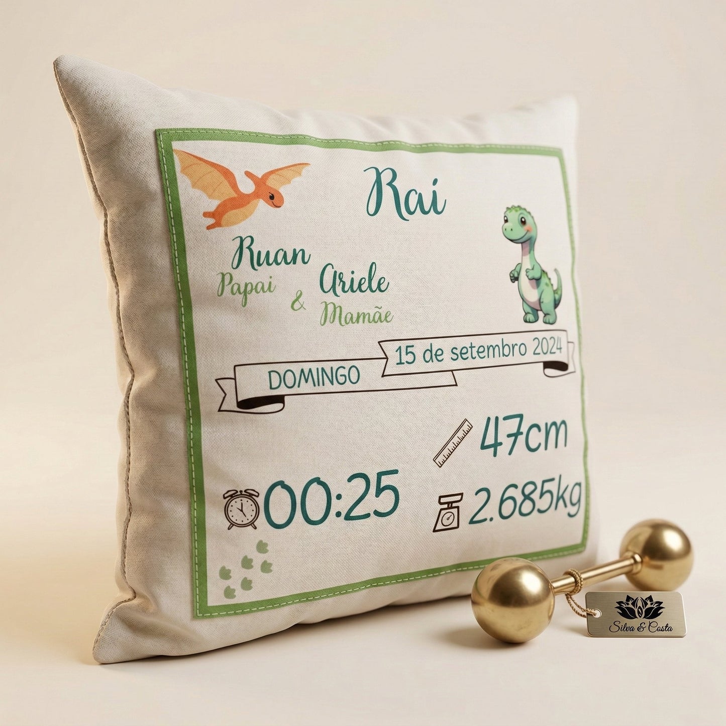 Almofada Personalizada com Nome e Nascimento (Dinossauro) — Bebê