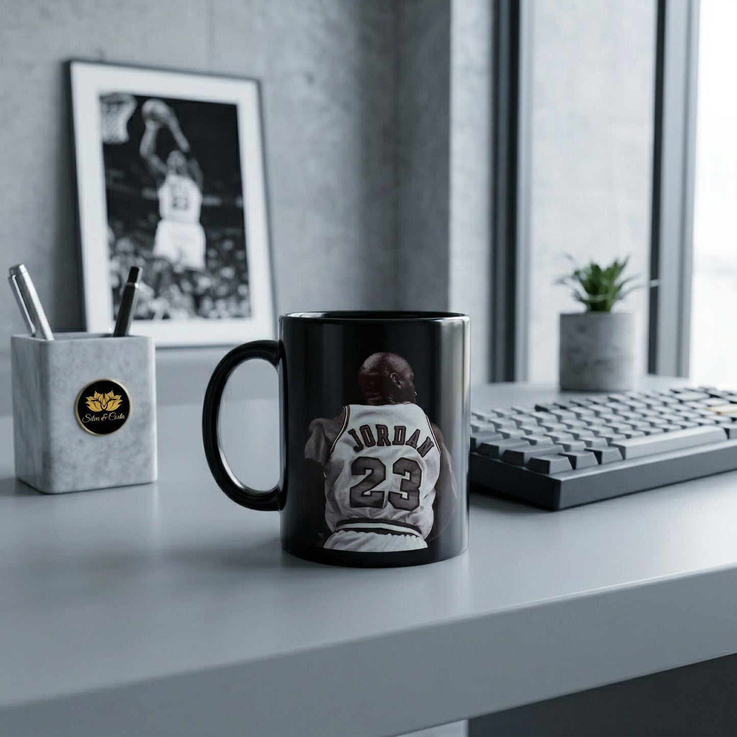 Caneca Preta Personalizada com Foto | Presente Basquete