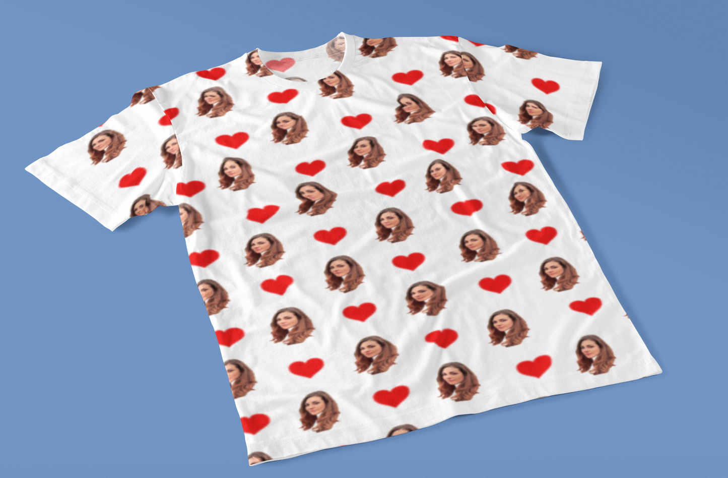 Camiseta Branca Personalizada Com Fotos e Corações Presente Casal