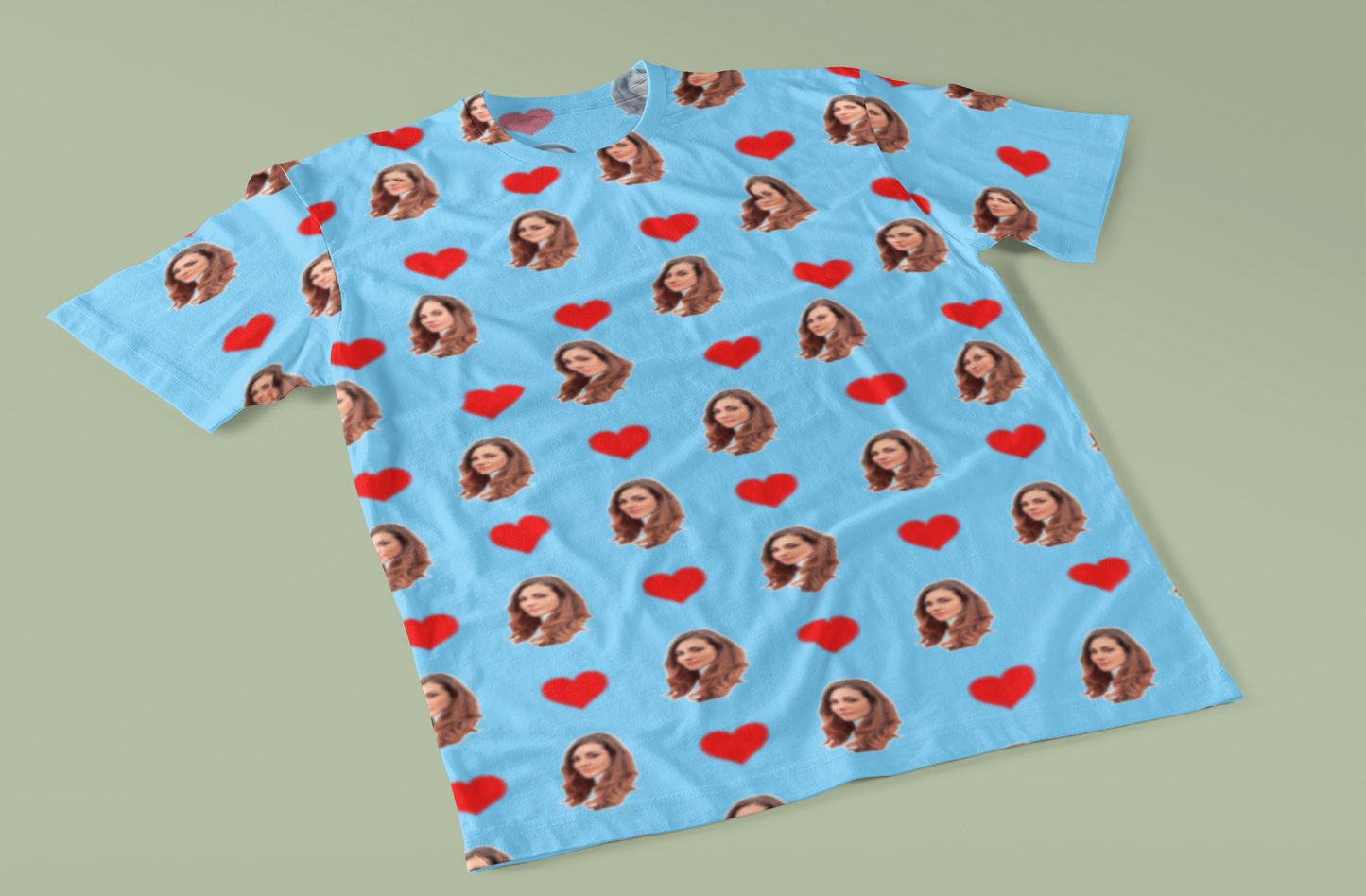 Camiseta Azul Personalizada Com Fotos e Corações Presente Casal