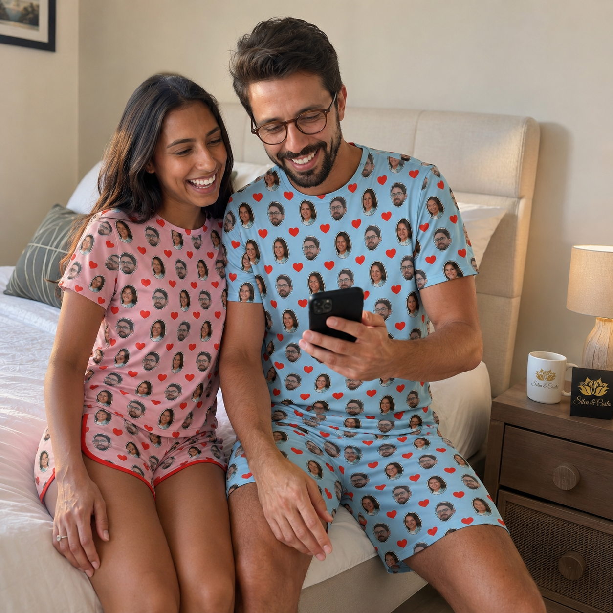Pijama de Casal Azul e Rosa Personalizado com Foto e coração Vermelho Presente para Casal