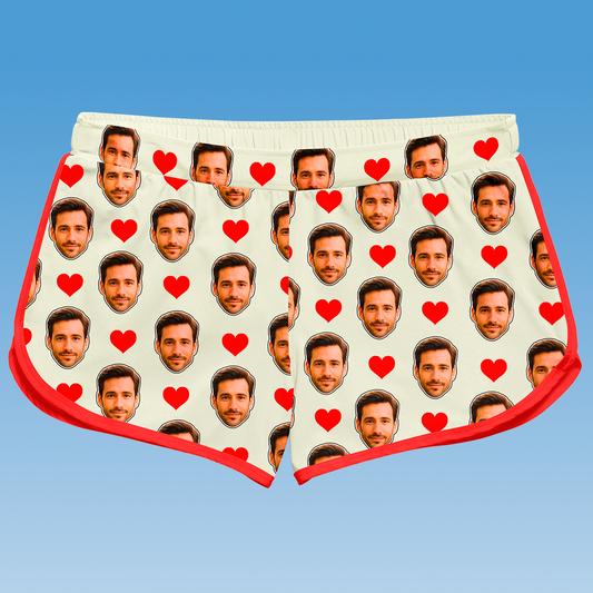 Shorts Doll Areia Personalizado Com Rostos e Corações Presente Casal