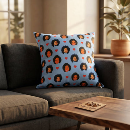 Almofada Personalizada Azul Claro com Foto Recortada | Presente Romântico