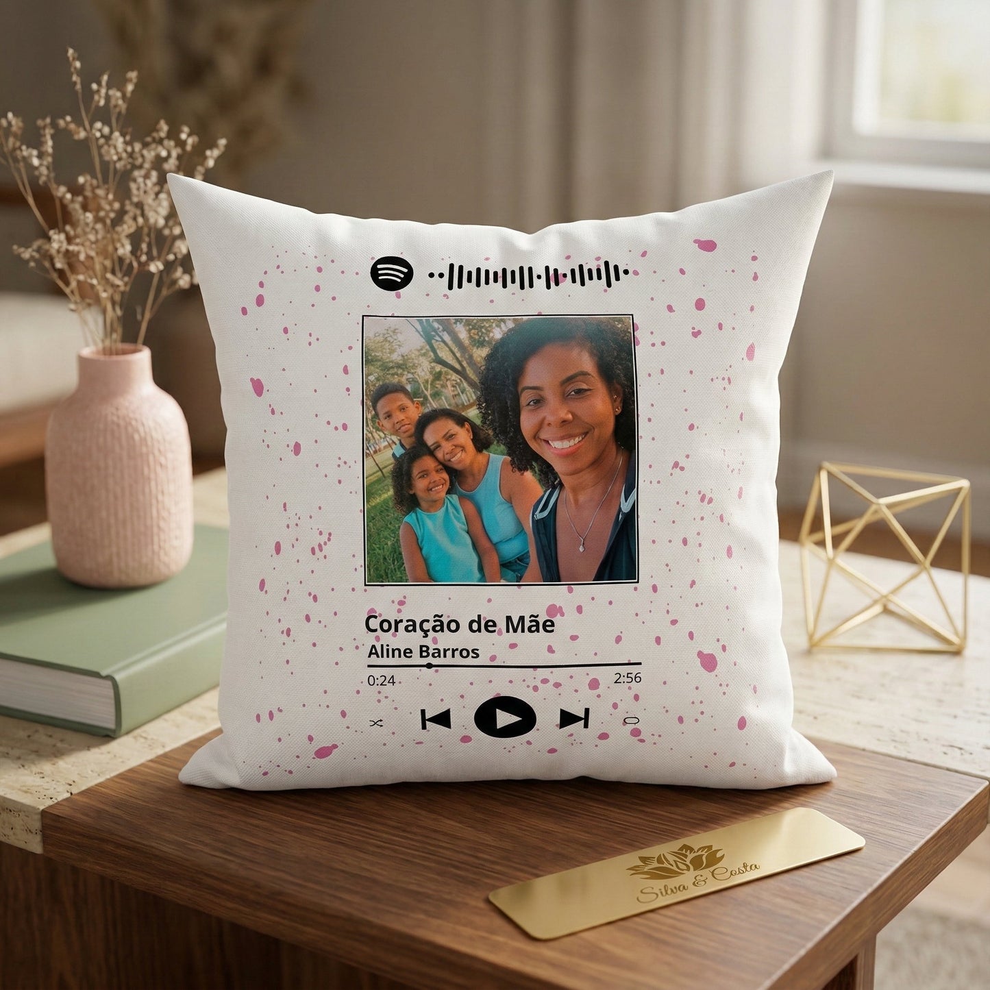 Almofada Personalizada com Foto e Música — Presente Dia das Mães 40x40