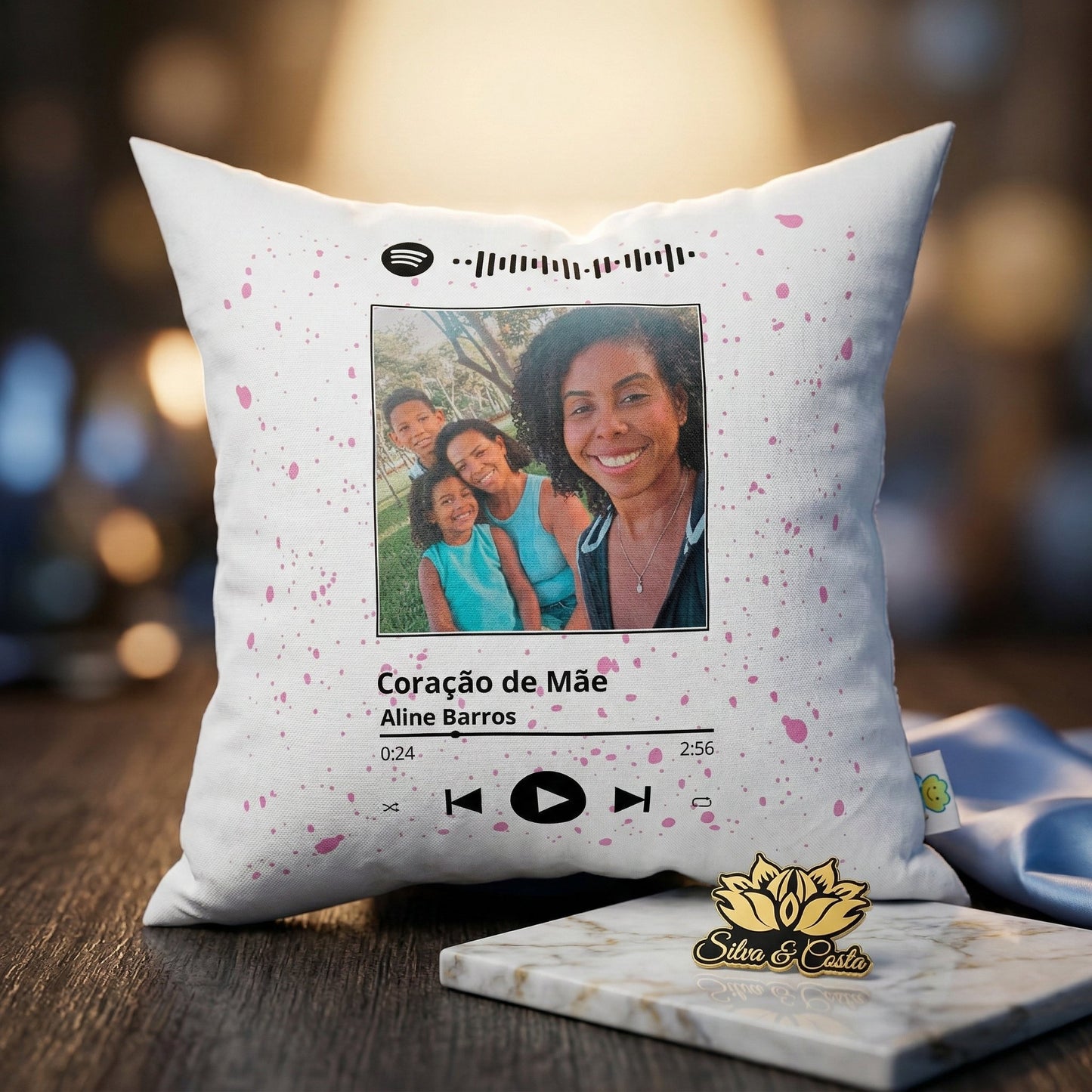 Almofada Personalizada com Foto e Música — Presente Dia das Mães 40x40