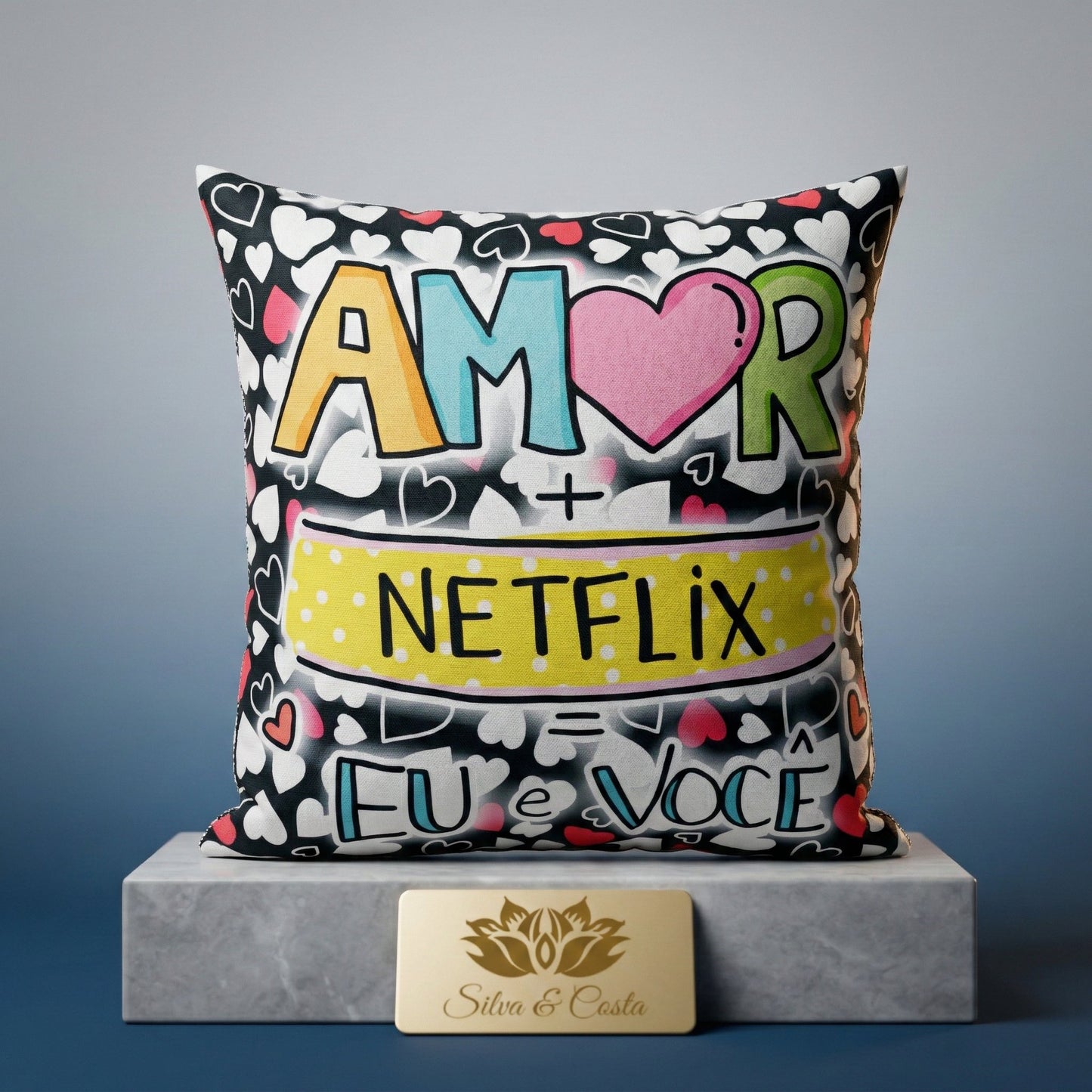 Almofada Personalizada com Foto e Nome — Presente Romântico Casal Netflix 40x40