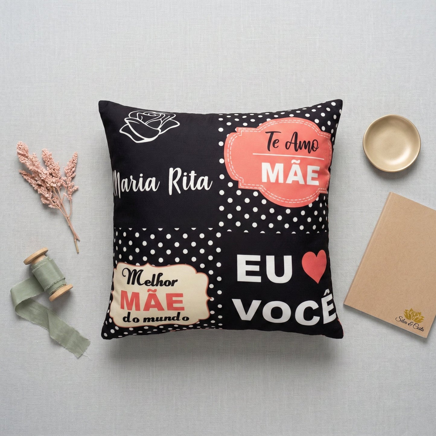 Almofada Personalizada com Nome e Frase — Presente Dia das Mães