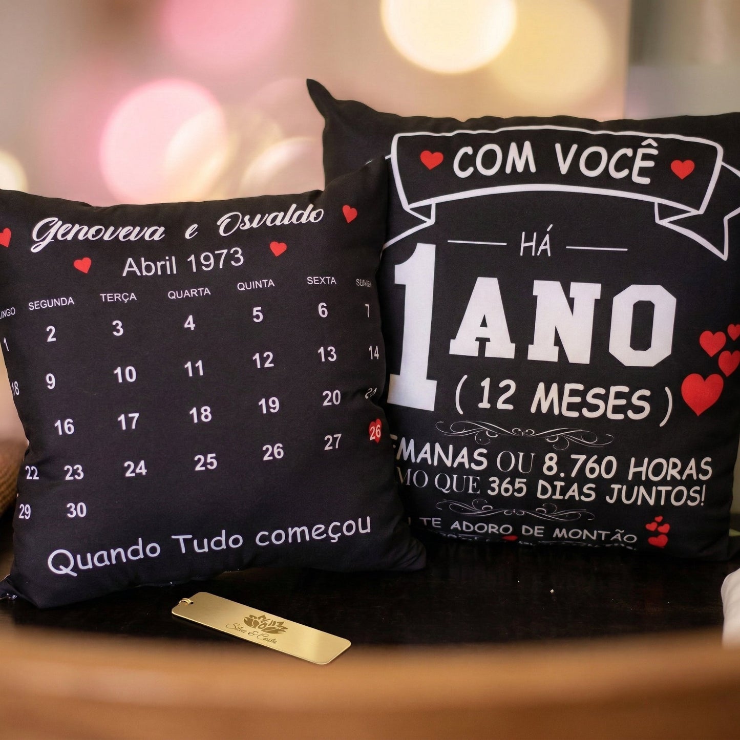 Almofada Personalizada com Nomes, Data e Calendário | Presente Romântico Casal