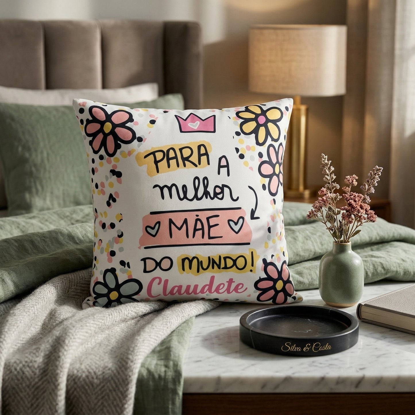 Almofada quadrada personalizada com nome e frase — Presente Dia das Mães