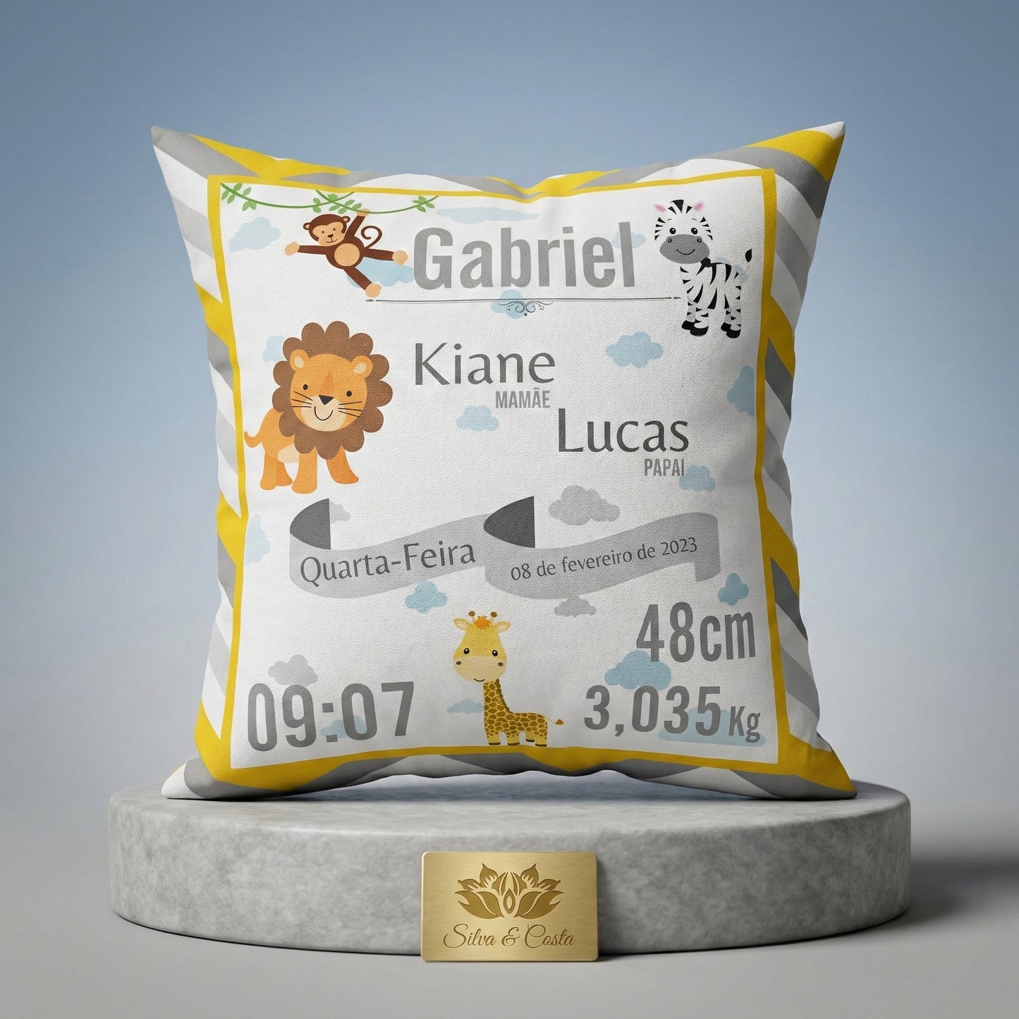 Almofada Personalizada com Nome e Dados — Nascimento Bebê Tema Safari