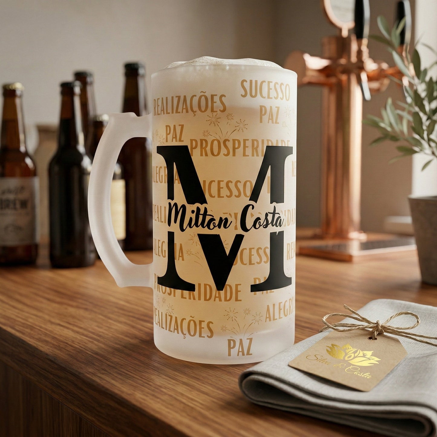Caneca chopp personalizada com nome — Vidro jateado dourado, presente﻿﻿