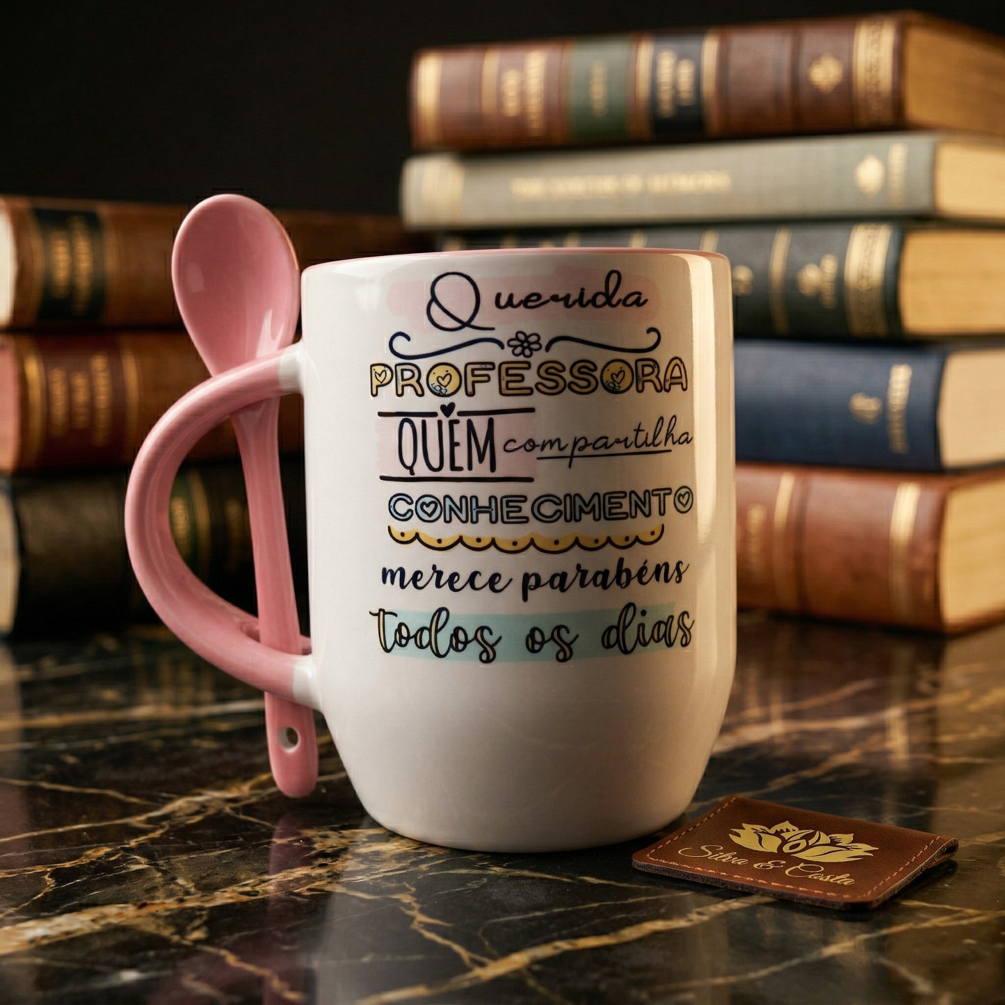 Caneca Cônica com Colher Personalizada | Presente Dia do Professor