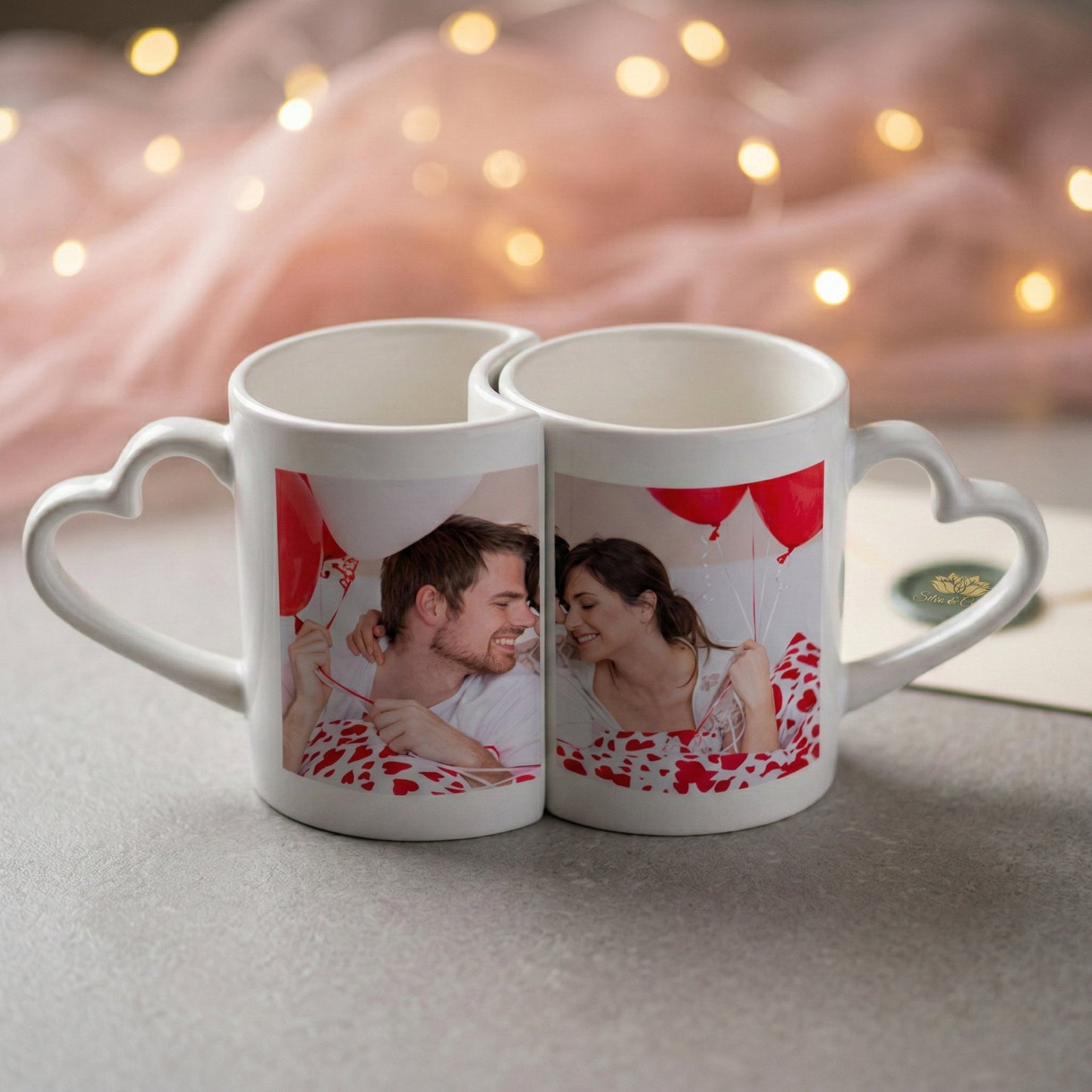 Caneca Personalizada Dupla Coração com Foto — Presente Romântico Casal