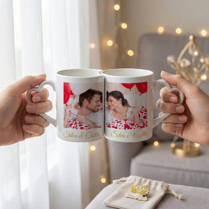 Caneca Personalizada com Foto Duplo Coração — Presente Romântico Casal