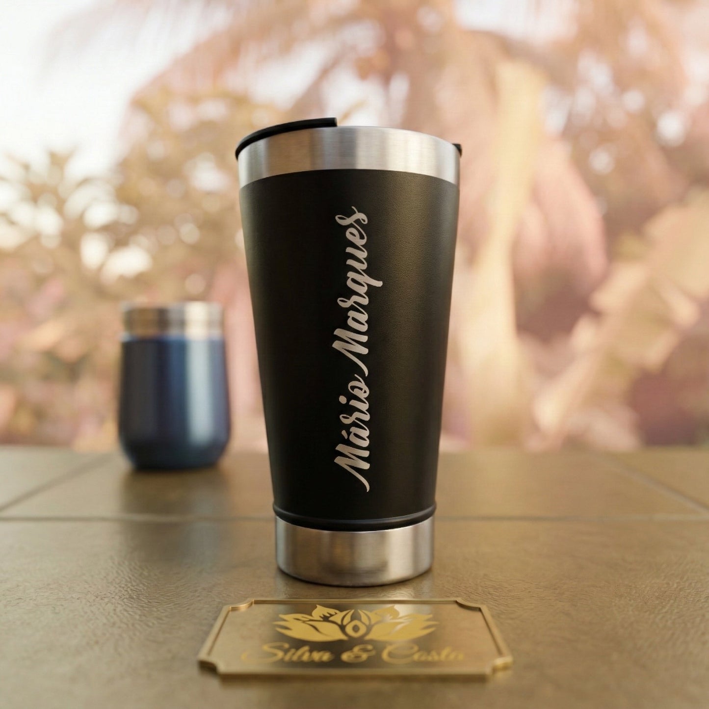 Copo Stanley Térmico Preto Personalizado com Nome em Escrita Vertical | Presente