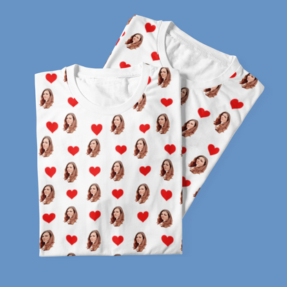 Camiseta Branca Personalizada Com Fotos e Corações Presente Casal