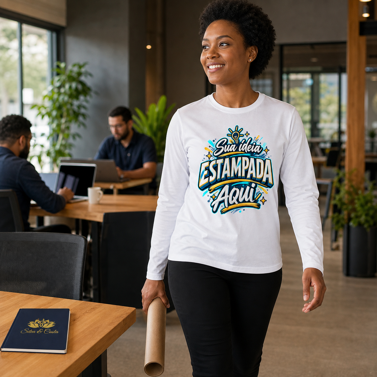 Camiseta Manga Longa Branca Personalizada 100% Algodão - imagem lifestyle 2