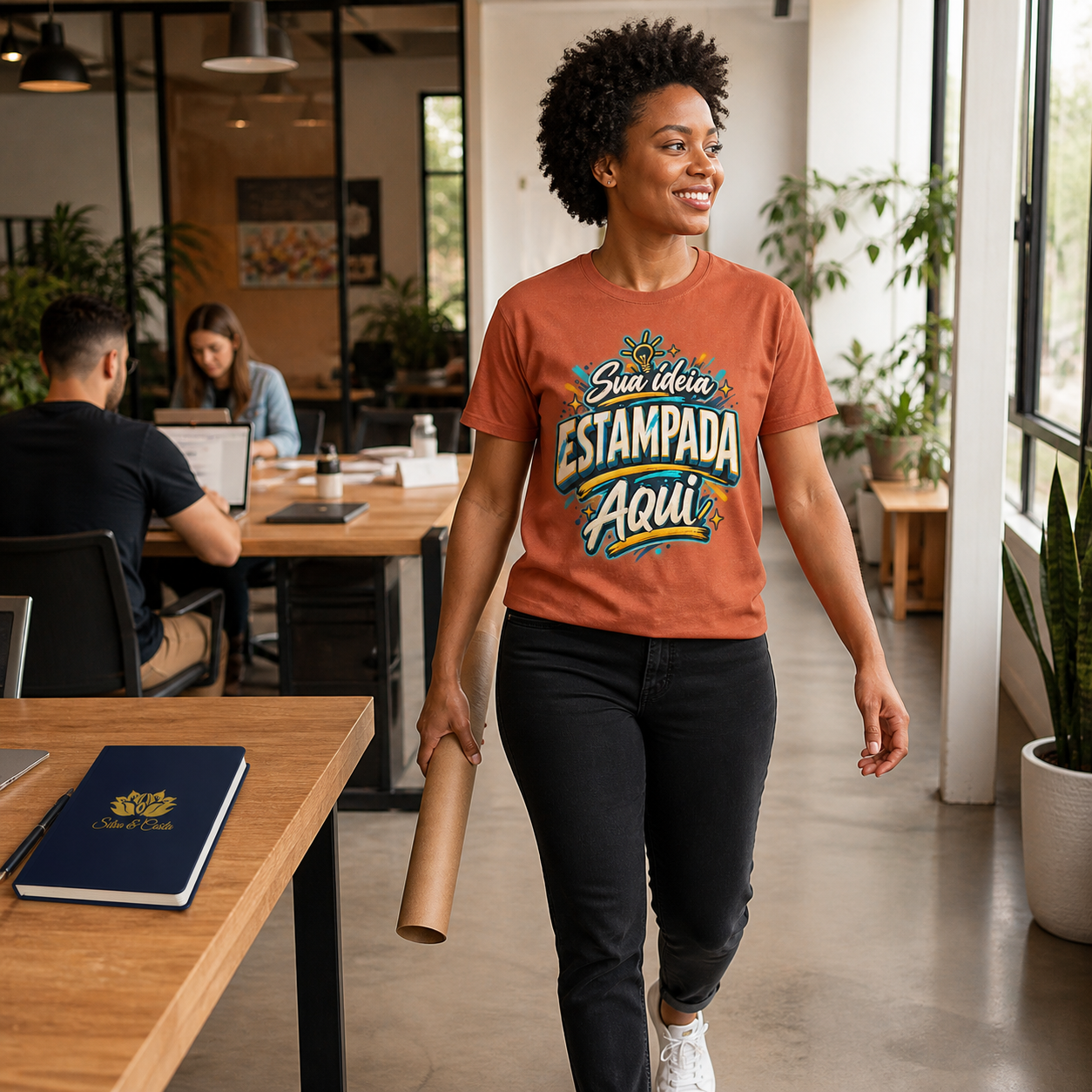 Camiseta Colorida Personalizada Unissex 100% Algodão - imagem lifestyle 2