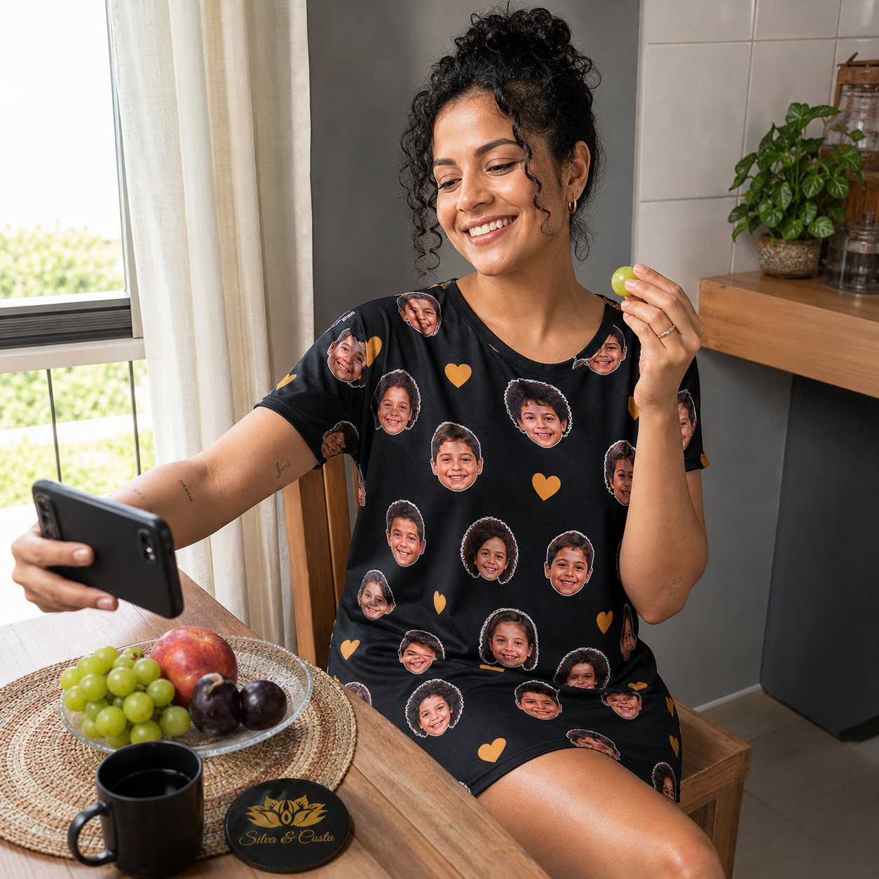 Camisola Personalizada Preta com Fotos em Dryfit - imagem lifestyle 3
