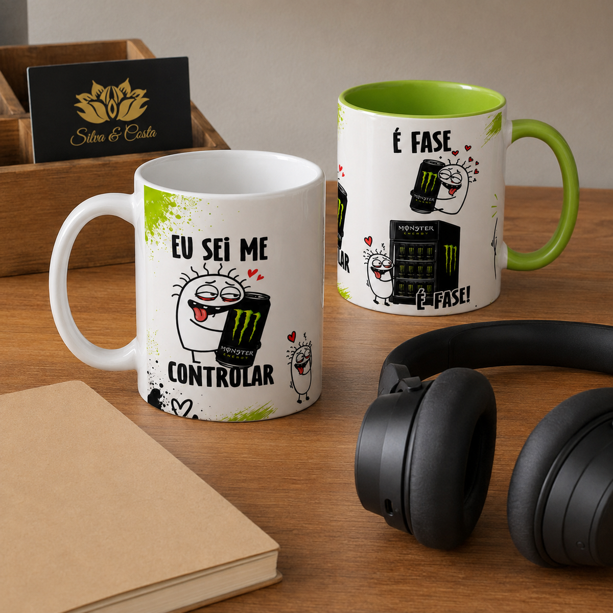 Caneca de Porcelana Personalizada Monster Verde — Tradicional ou Colorida - imagem lifestyle 2