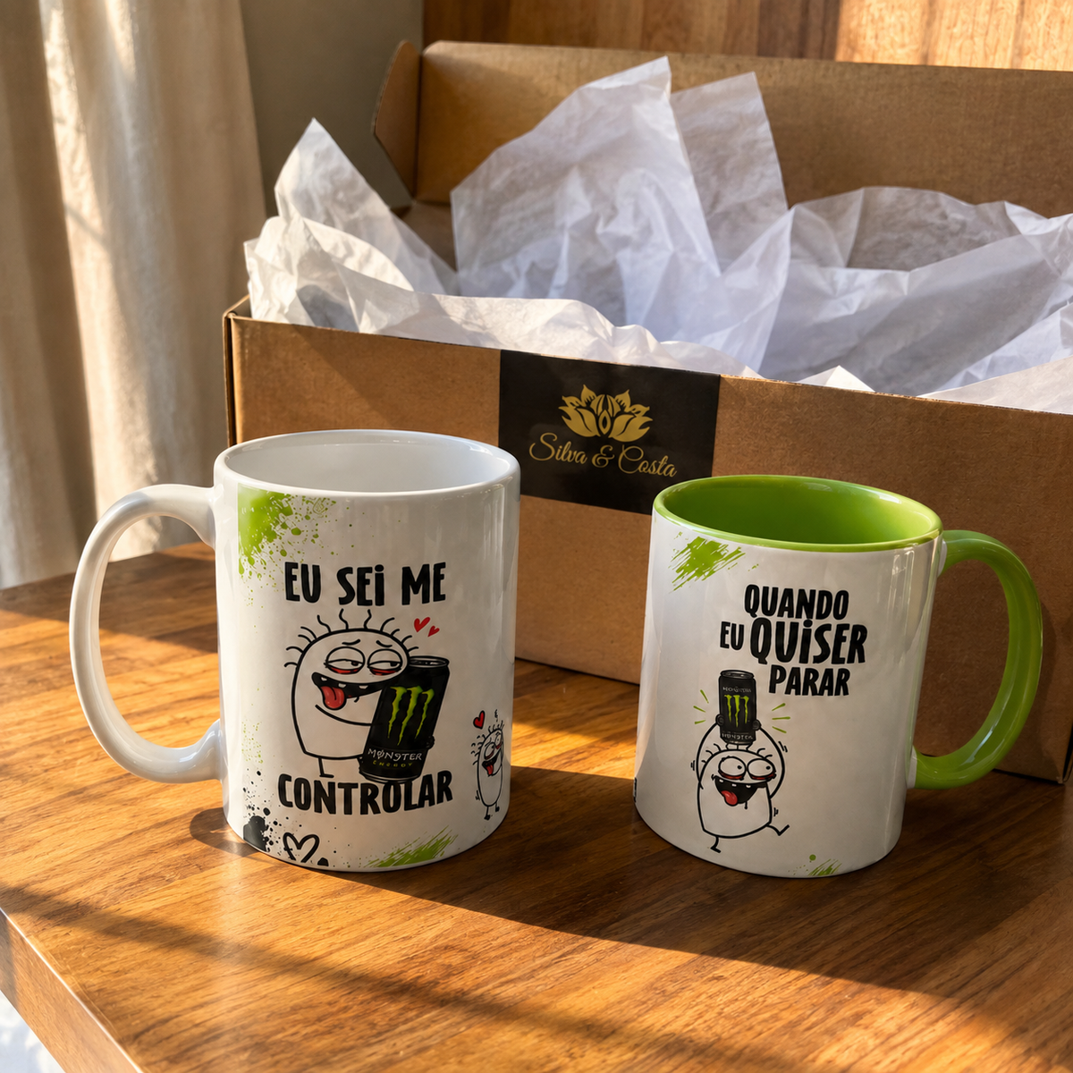Caneca de Porcelana Personalizada Monster Verde — Tradicional ou Colorida - imagem lifestyle 5
