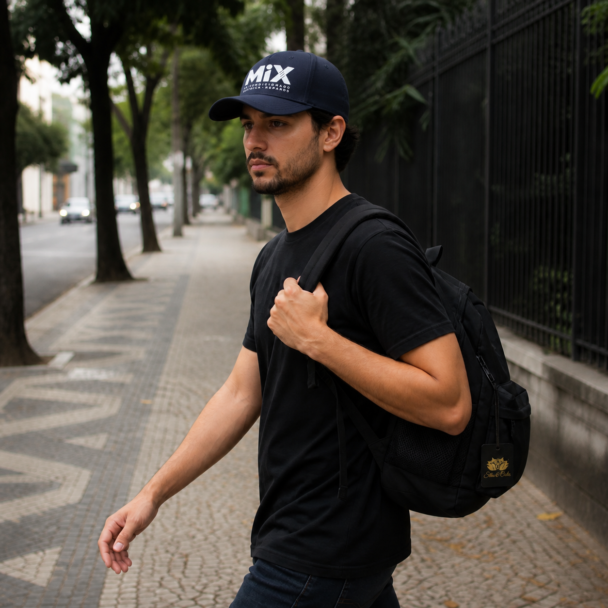 Boné Personalizado Unissex com Aba Curva Ajustável - imagem lifestyle 3